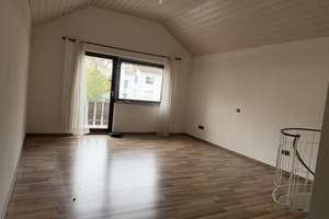 von Privat: Doppelhaushälfte mit Wintergarten, Kamin, Photovoltaik,… – Bergstr. 4a, 76327 Pfinztal – Vorschaubild 9