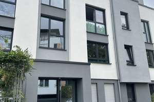Exklusiv möblierte 3- Zimmer Wohnung mit Garten – Die vollständige Adresse der Immobilie erhältst du vom Anbieter., 65199 Dotzheim, Wiesbaden – Vorschaubild 2