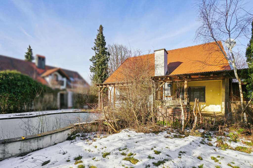 Immobilie in Inning am Holz - Charmantes Einfamilienhaus mit großem Grundstück in begehrter Wohnlage  - Bild 1