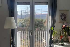 Exclusive voll möbilierte 1-Zimmer Wohnung, Balkon  Nähe Bhf Oberhausen f. Münchenpendler geeignet – Höchstetter Straße 20 b, 86154 Links der Wertach-Süd, Augsburg – Vorschaubild 2
