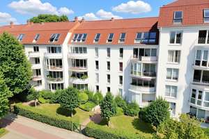 Wohnen über den Dächern von Hamburg – 3 Zimmer Komfort-Eigentumswhg. | 84qm2, Kamin, Tiefgaragenpl. – Die vollständige Adresse der Immobilie erhältst du vom Anbieter., 22043 Jenfeld, Hamburg – Vorschaubild 3
