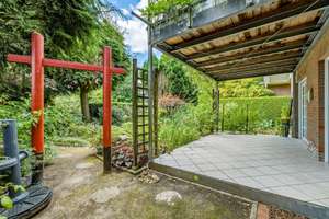 Hamburg-Sasel: Vielseitiges Einfamilienhaus mit traumhaftem, von Hagenbeck inspiriertem Garten – Die vollständige Adresse der Immobilie erhältst du vom Anbieter., 22393 Sasel, Hamburg – Vorschaubild 48