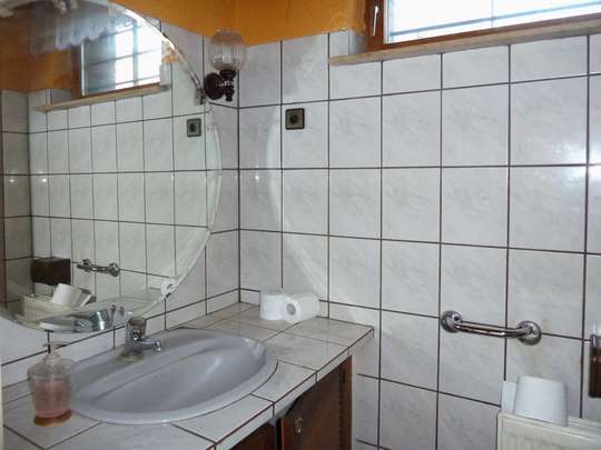 Sanierungsbedürftiges Haus nahe der Fritz-Erler-Allee - Bild 4