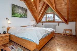 Gepflegte Doppelhaushälfte mit viel Platz, Garage und Garten in Gottmadingen-Bietingen – Die vollständige Adresse der Immobilie erhältst du vom Anbieter., 78244 Gottmadingen – Vorschaubild 5
