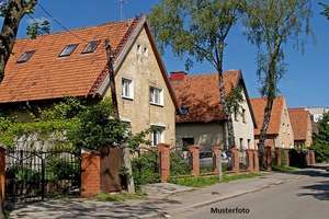2 Mehrfamilienhäuser (Villen)