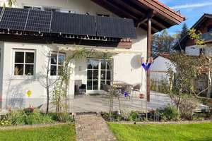 Von Privat: Modernisiertes Zweifamilienhaus mit traumhaftem Garten, Pool und Doppelgarage – Die vollständige Adresse der Immobilie erhältst du vom Anbieter., 83064 Raubling – Vorschaubild 33