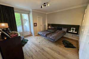 Bestlage am Hofgarten, 3-Zi., 90qm, edles Parkett, Balkon, EBK, Aufzug, Gge., v. Privat – Jägerhofstr. 25, 40479 Pempelfort, Düsseldorf – Vorschaubild 4