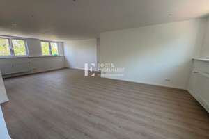 Helle 3-Zimmer-Wohnung mit Einbauküche & Stellplatz – frisch renoviert (LEVI17 L8) – Die vollständige Adresse der Immobilie erhältst du vom Anbieter., 97318 Kitzingen – Vorschaubild 2