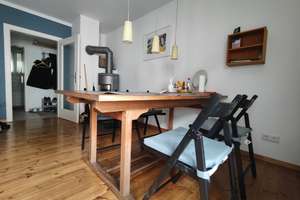 Stuttgart-West: 3-Zimmer-Wohnung mit Balkon, Loggia und Kaminofen – Traubenstraße 50, 70176 Rosenberg, Stuttgart – Vorschaubild 4