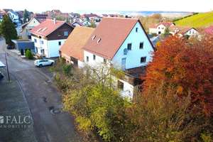 Viel Fläche, noch mehr Möglichkeiten! 3-Stöckiges Landhaus mit XXL Scheune - FALC Immobilien – Eichstraße 25, 74182 Obersulm – Vorschaubild 4