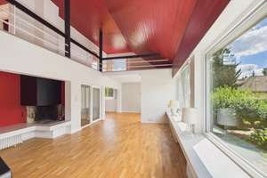 Lichtdurchflutete 5-Zimmer-Maisonette mit Galerie, Kamin und Gartenblick in Wiesbaden
