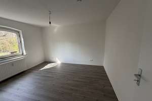 Frisch renovierte 3-Zimmer-Wohnung im Erdgeschoss – kompakt, modern & sofort bezugsbereit – Pappeldamm 7, 38239 Thiede, Salzgitter – Vorschaubild 4