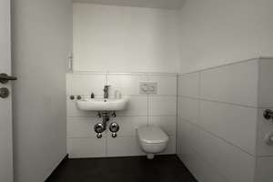 Ansprechende und individuelle 3-Zimmer-Wohnung – Hasselwerderstraße 31, 12439 Niederschöneweide, Berlin – Vorschaubild 6