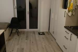 möblierte 1-Zimmer-Erdgeschoss- Wohnung mit Terrasse und Garten  – Höchstetter Str. 18a, 86154 Links der Wertach-Süd, Augsburg – Vorschaubild 11