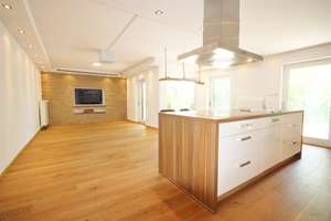 "Exklusive Premiumlage in Passau"
Großzügige Villa mit reichlich Platz, viel Privatsphäre und traum – Die vollständige Adresse der Immobilie erhältst du vom Anbieter., 94034 Hacklberg, Passau – Vorschaubild 46