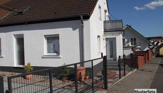 Bild von Charmantes Reihenendhaus mit Garten und Doppelgarage