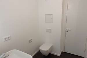 2 ZIMMER Luxus Wohnung - EBK - Wasserblick - Balkone- 1600€ Warm - 1-3 Years contract – Stralauer allee 14, 10245 Friedrichshain, Berlin – Vorschaubild 17