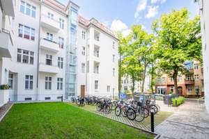 Investment-Chance: Vermietete 3-Zi.-Wohnung, Loggia & Balkon, Steglitz-Zehlendorf | provisionsfrei – Markelstrasse 39, 12163 Steglitz, Berlin – Vorschaubild 2