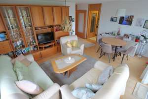PROVISIONSFREI: Barrierearme 2-Zimmer-Wohnung im 2. OG mit Aufzug, Parkett, EBK & Alb-Blick – Die vollständige Adresse der Immobilie erhältst du vom Anbieter., 72770 Betzingen, Reutlingen – Vorschaubild 2