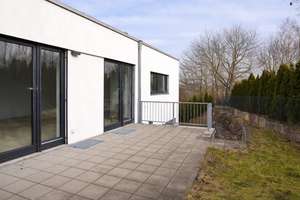 Gepflegtes Reihenhaus mit 4 Zimmern in Regensburg-Sallern-Gallingkofen – Steigerwaldstraße 19a, 93057 Sallern-Gallingkofen, Regensburg – Vorschaubild 3