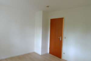 +++ helle + ruhige 2-Zimmer-Wohnung + großer Balkon +++ Gartenmitbenutzung +++ – Niederalmstr. 4, 81735 Waldtrudering, München – Vorschaubild 6
