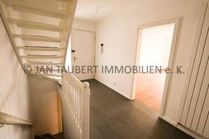 **EINFAMILIENHAUS FÜR DIE JUNGE FAMILIE** mit Kaminofen und Garage - großes Grundstück! – Die vollständige Adresse der Immobilie erhältst du vom Anbieter., 22962 Siek – Vorschaubild 7
