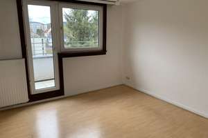 helle Dachgeschosswohnung mit Südbalkon und Blick ins Grüne an ruhigen Mieter mittleren Alters – Die vollständige Adresse der Immobilie erhältst du vom Anbieter., 52066 Burtscheider Abtei, Aachen – Vorschaubild 11