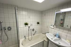 Provisionsfrei: 4-Zi.-EG-Wohnung mit 80 m² Garten,  Klima, Tiefgarage & Hobbyraum – Die vollständige Adresse der Immobilie erhältst du vom Anbieter., 70327 Wangen, Stuttgart – Vorschaubild 8