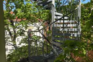 bezugsfreie Altbauwohnung mit Dielen und Altbaucharme und Duschbad und EBK nahe Boxhagener Platz – Die vollständige Adresse der Immobilie erhältst du vom Anbieter., 10245 Friedrichshain, Berlin – Vorschaubild 8