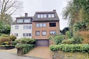 Zuhause mit Charakter, Kamin & Sauna – großzügiges Familienhaus mit Garten und Doppelgarage – Die vollständige Adresse der Immobilie erhältst du vom Anbieter., 45470 Menden-Holthausen, Mülheim an der Ruhr – Vorschaubild 1