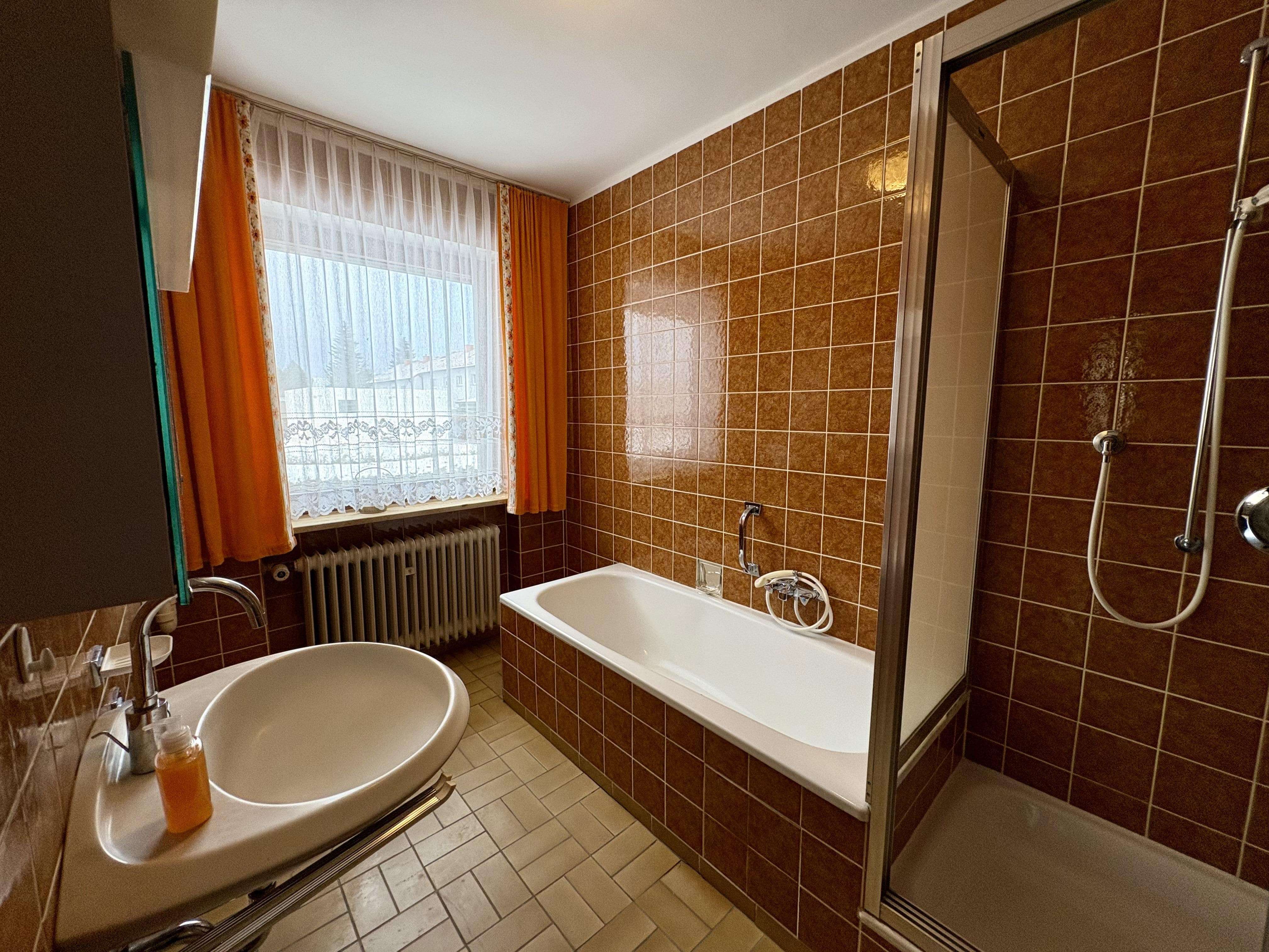 Immobilie in Hohenberg an der Eger - Wohnen in ruhiger Lage mit viel Grünfläche  - Bild 2