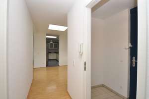 Großzügige 4-Zimmer-Wohnung mit großer Loggia und 2 Bädern – 117,63 m² in Grünwinkel – Edelbergstr. 39, 76189 Grünwinkel, Karlsruhe – Vorschaubild 5
