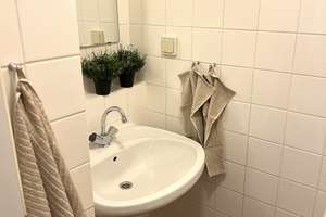 Schöne kleine möblierte Wohnung - sofort bezugsbereit – Richard-Schirrmann-Straße 10, 55122 Hartenberg-Münchfeld, Mainz – Vorschaubild 3
