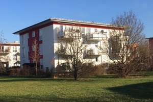 Helle 2 Zimmer Dachgeschoßwohnung in München Obermenzing