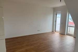 schöne 2-Zimmerwohnung mit Tageslichtbad und Balkon zu vermieten – Am Beerberg 1, 99092 Frienstedt, Erfurt – Vorschaubild 11