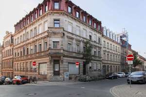 Bezugsfreie 4-Zimmer-Wohnung mit Balkon und zwei Bädern im Herzen von Fürth – Die vollständige Adresse der Immobilie erhältst du vom Anbieter., 90762 Altstadt, Innenstadt, Fürth – Vorschaubild 2