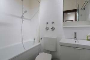 Vollmöbliertes und frisch renoviertes 1-Zimmer-Apartment mit Loggia in zentraler Lage von Aachen! – Paugasse 20, 52064 Sankt Jakob, Aachen – Vorschaubild 6