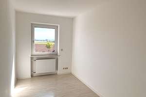 Hofheim-Wallau - Reihenhaus mit 2 Tageslicht-Bädern, Garage  und Einbauküche! – Rüdesheimerstr. X, 65719 Hofheim am Taunus – Vorschaubild 15