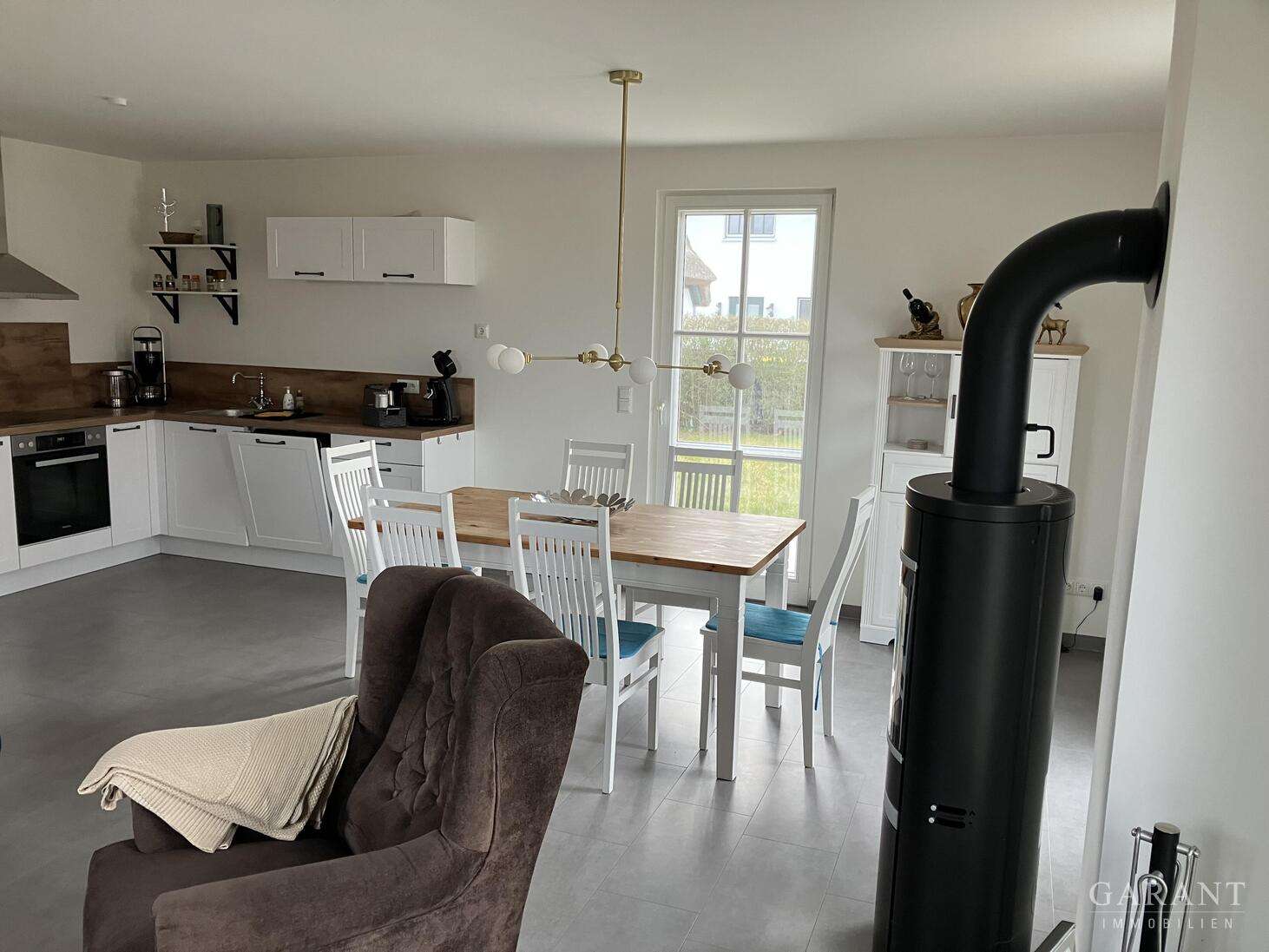 Immobilie in Kramerhof - **** Modernes Reetdach-Ferienhaus am Strelasund **** - Bild 2