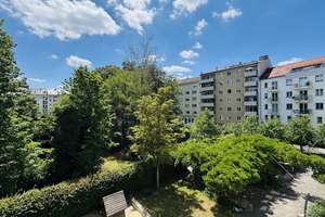 Große verglaste Südloggia! Das Highlight dieser geräumigen 3-Zimmer-Wohnung! – Die vollständige Adresse der Immobilie erhältst du vom Anbieter., 81369 Untersendling, München – Vorschaubild 13