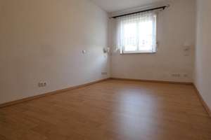 TOWNHOUSE WITH WELLNESS AREA! approx. 179m², 5-room, 4-bed, 2.25-bath, only 13 minutes Clay Kaserne – Die vollständige Adresse der Immobilie erhältst du vom Anbieter., 65191 Sonnenberg, Wiesbaden – Vorschaubild 9