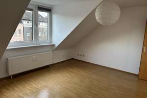 2-Raum-Dachgeschossstudio mit Einbauküche in Huttrop – Huttropstraße 42, 45138 Huttrop, Essen – Vorschaubild 12