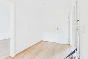 Frisch sanierte 3-Zimmer-Dachgeschosswohnung mit großzügiger Wohnküche und Gemeinschaftsgarten – Halfmannswiese 63, 44879 Dahlhausen, Bochum – Vorschaubild 3