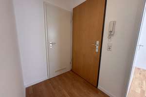 "Mitten im Leben - Citywohnung am Marienplatz in S-Süd - 3-Zi-OG-ETW mit Balkon, Aufzug und TG" – Die vollständige Adresse der Immobilie erhältst du vom Anbieter., 70178 Karlshöhe, Stuttgart – Vorschaubild 5
