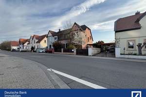 Viel Platz für Ihre Familie – Doppelhaushälfte mit Charakter, Garten und Ausbaupotenzial – Die vollständige Adresse der Immobilie erhältst du vom Anbieter., 67550 Herrnsheim, Worms – Vorschaubild 1