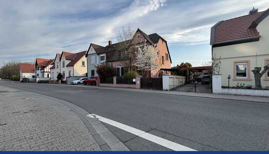 Bild von Viel Platz für Ihre Familie – Doppelhaushälfte mit Charakter, Garten und Ausbaupotenzial