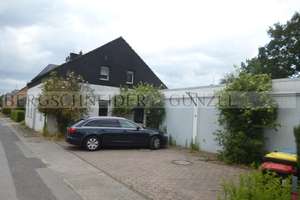 Gepflegtes Einfamilienhaus mit Großgarage und Anbauten in Krefeld zu verkaufen!*Provisionsfrei* – Die vollständige Adresse der Immobilie erhältst du vom Anbieter., 47804 Benrad-Nord, Krefeld – Vorschaubild 1