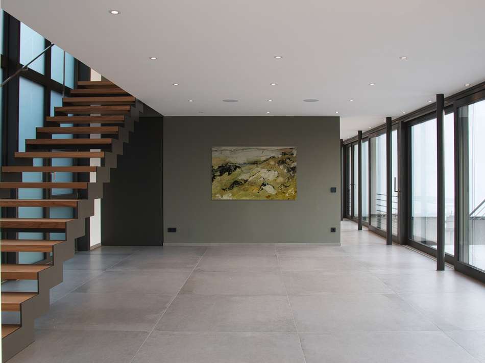 7Innenraum1 WohnhausandenWeinb