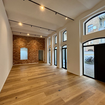 TRAUM LOFT mitten in Nippes - sehr wertige Luxus-Ausstattung - Luxus EBK - 5m Deckenhöhe