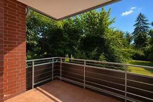 Attraktive 2-Zimmer-Wohnung im Hochparterre/1.OG mit Süd-Balkon in der Zwinglistraße zu vermieten! – Die vollständige Adresse der Immobilie erhältst du vom Anbieter., 23568 Sankt Gertrud, Lübeck – Vorschaubild 4